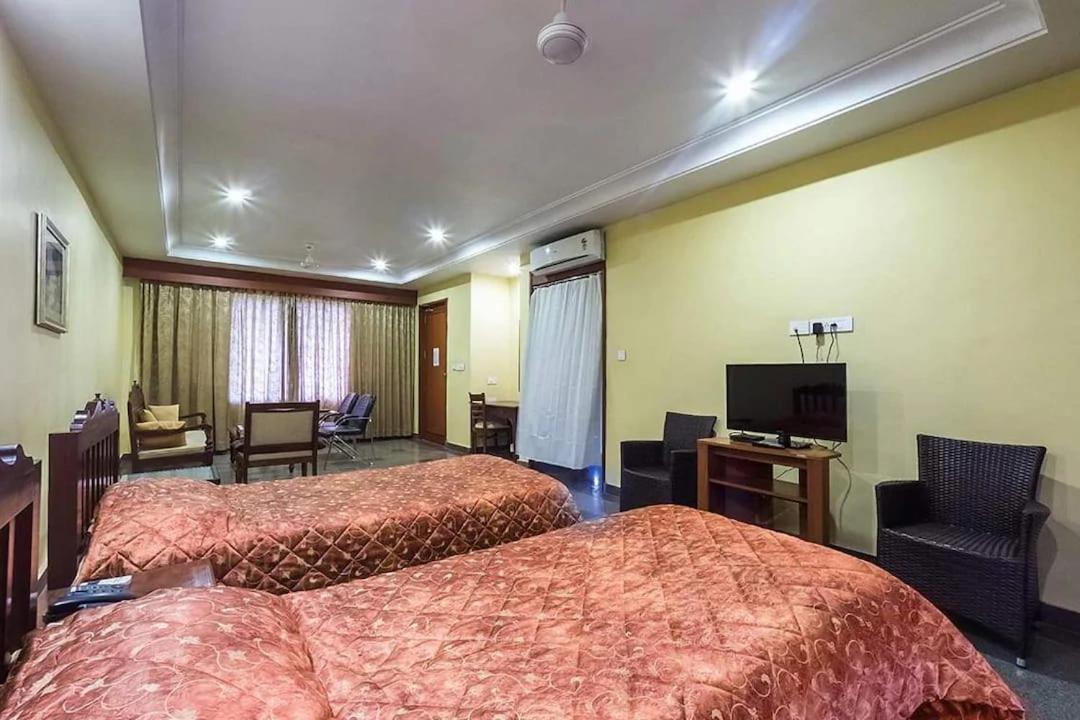 בדאמי Krishna Heritage Resort מראה חיצוני תמונה