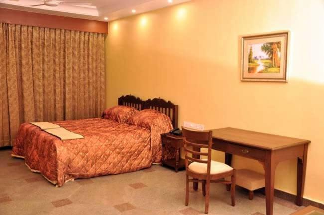 בדאמי Krishna Heritage Resort מראה חיצוני תמונה
